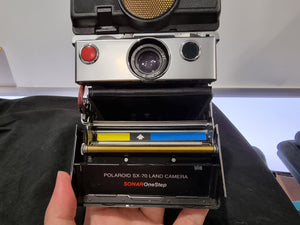 Polaroid SX-70 Sonar OneStep - Black- Great Cond - AS-IS